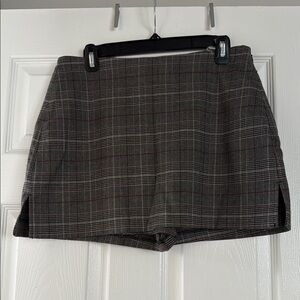 Express Gray and Red Skorts Tailored Plaid Design